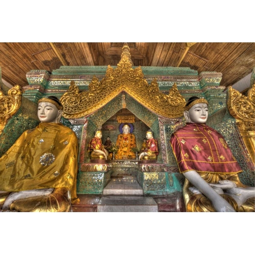Myanmar, Yangon Buddhas in Shwedagon Temple